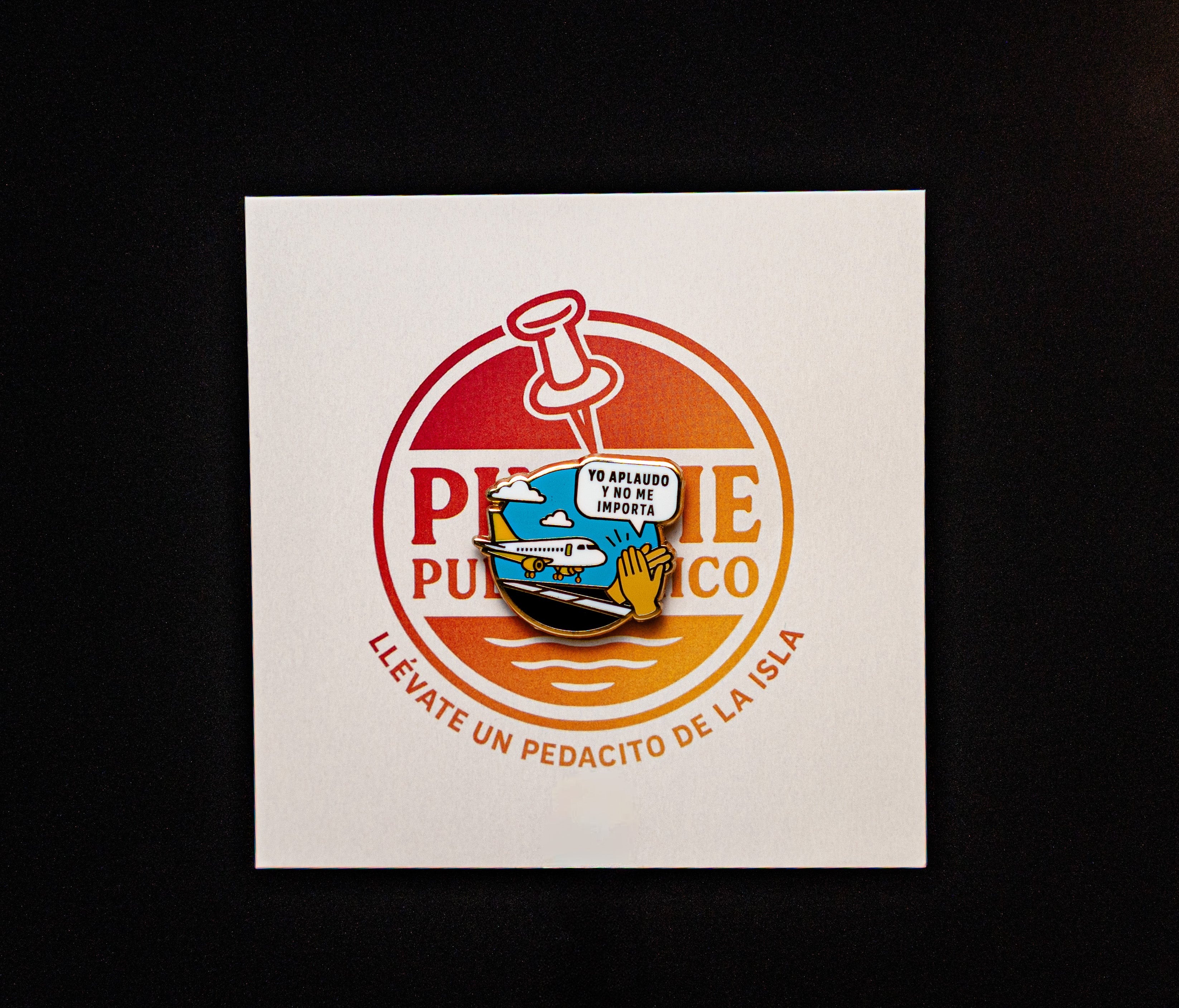 Yo Aplaudo y No Me Importa Cuando el Avión Aterriza