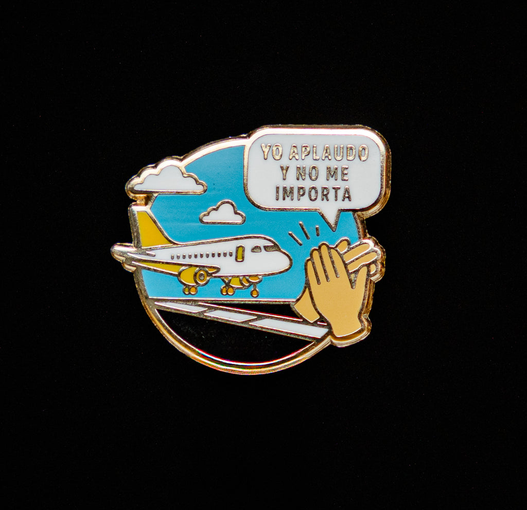Yo Aplaudo y No Me Importa Cuando el Avión Aterriza